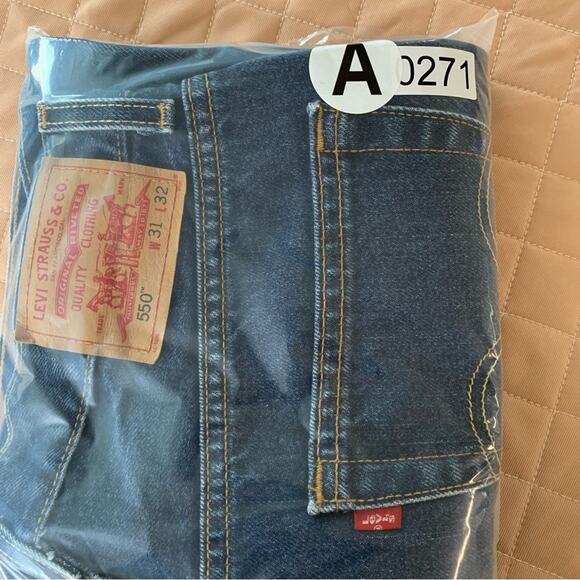 Levi's 550 Jeans Blue Denim Relaxed Fit Men's Jeans Y2K  -  Tag Size: 31 x 32 - Picture 15 of 15